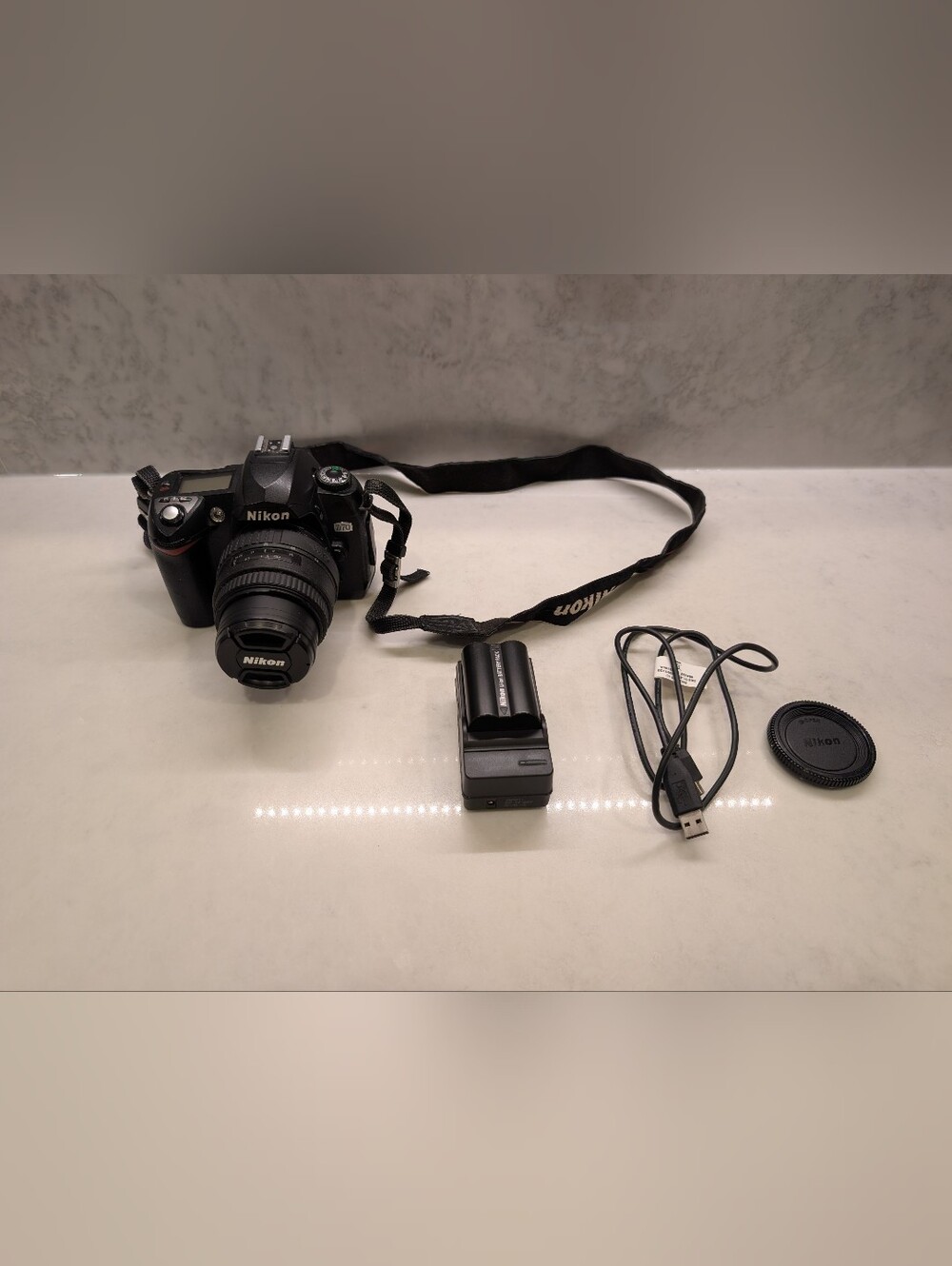 Nikon D70 DSLR Camera Kit w/ Sigma 28-80mm AF Macro Lens & Charger